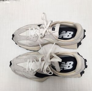 New Balance Womens 327 Running Shoes Sea Salt Black Size 6.5